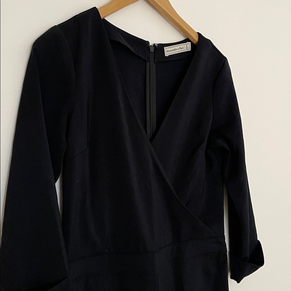Abercrombie & Fitch Black Jumpsuit Faux Wrap V-Neck Size S/M (See Measurements)